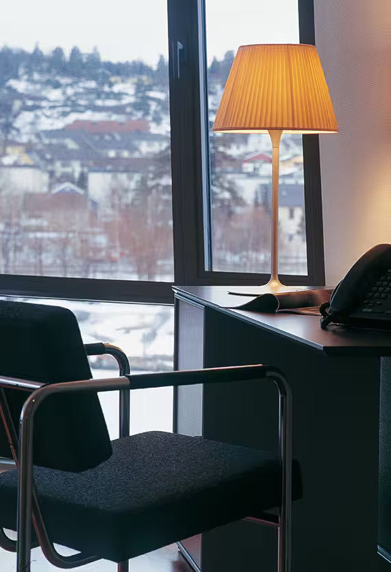 Romeo Soft T1 Steel Table Lamp