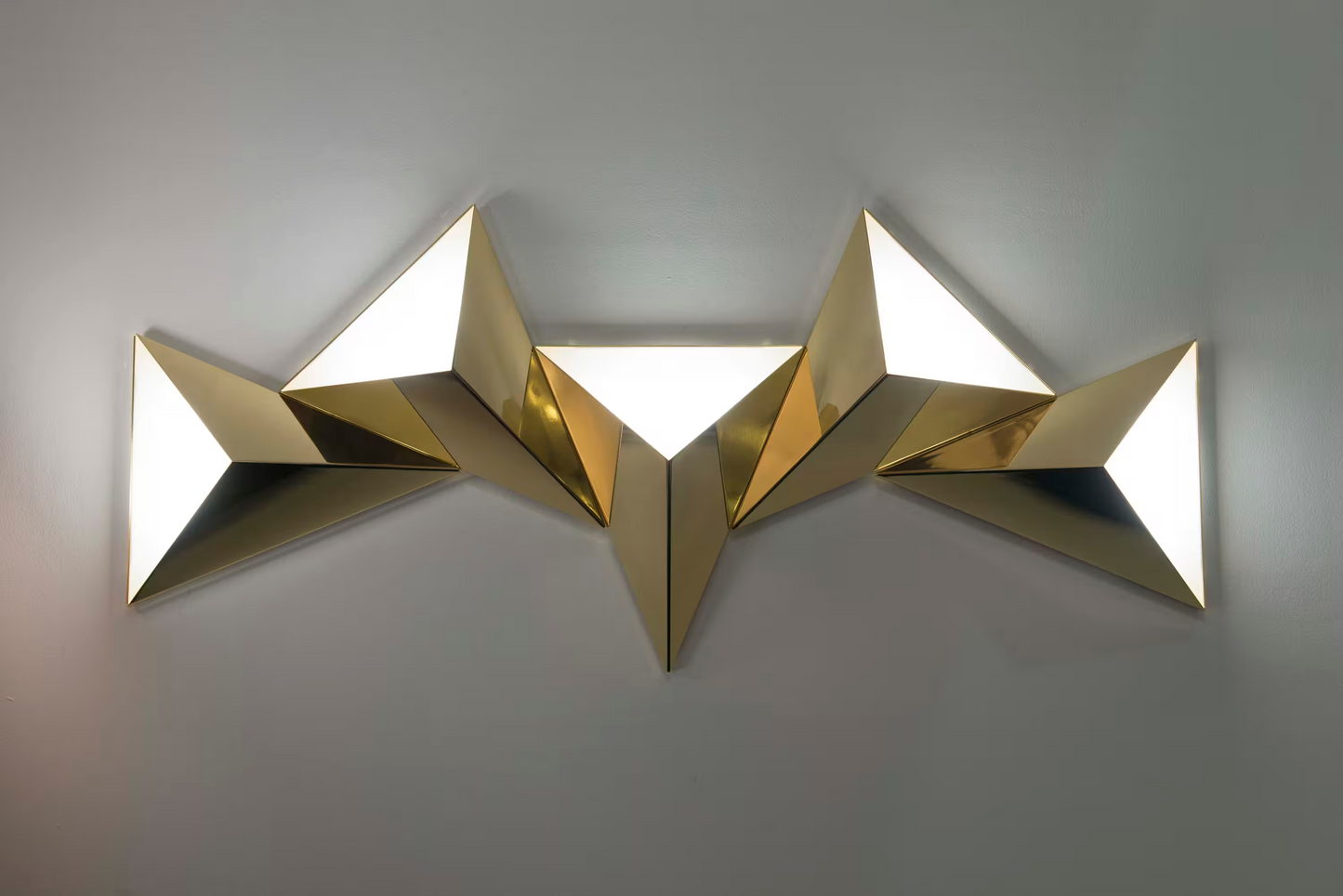 Tetra LED Wall Light