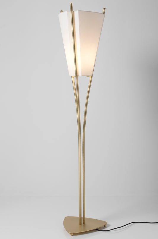 Curve XL Chinette Shade Floor Lamp