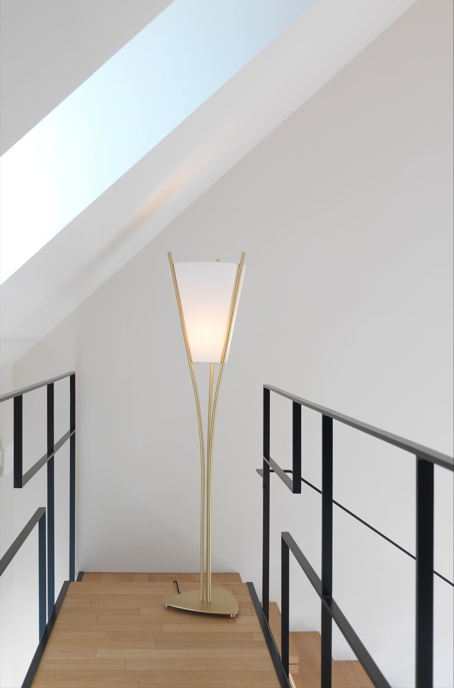 Curve XS Extra-Small Duke Floor Lamp