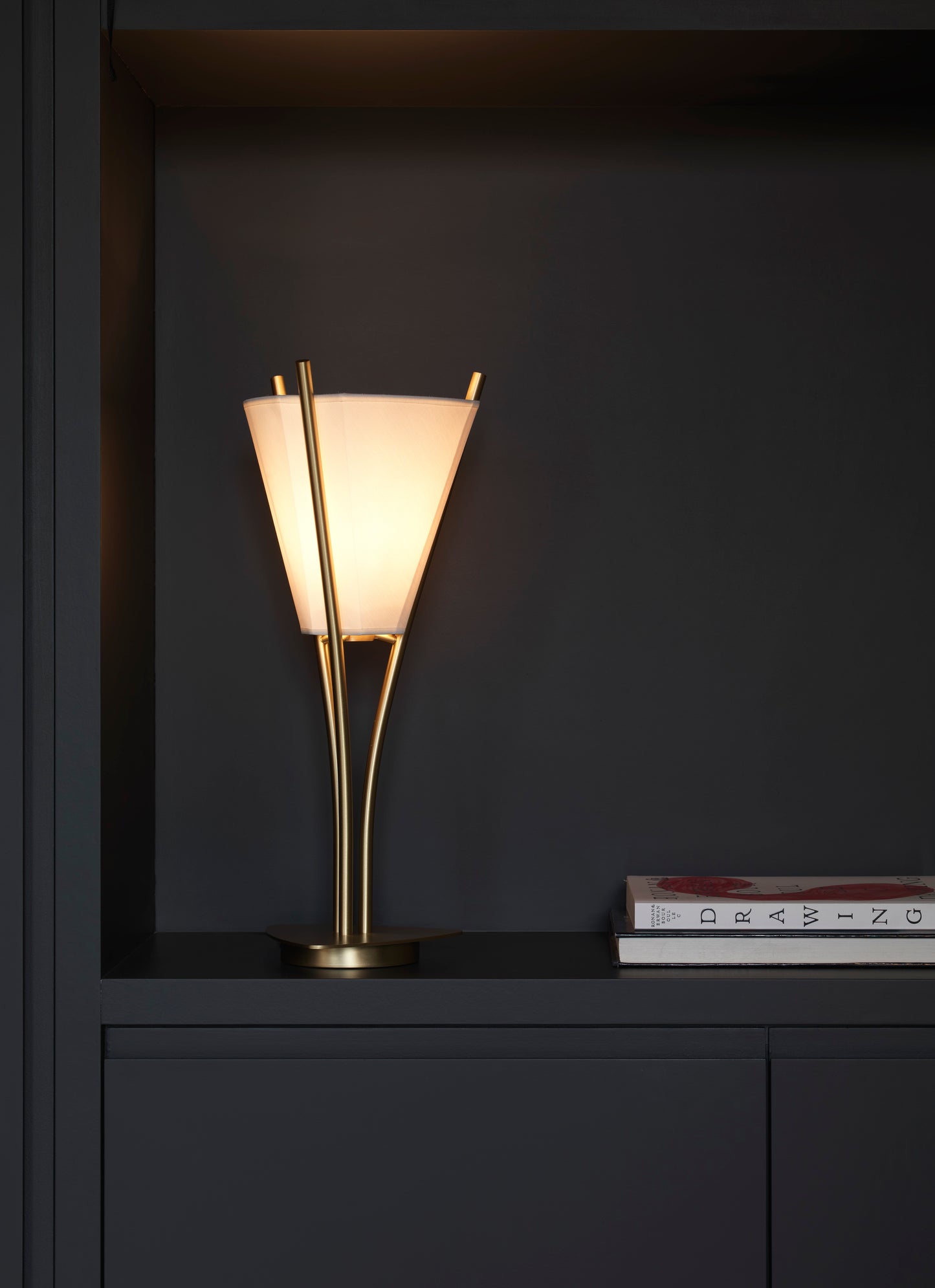 Curve Chinette Shade Table Lamp