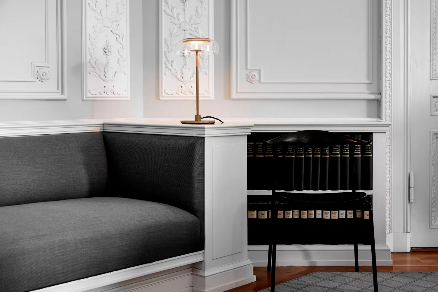 Blossi LED Table Lamp