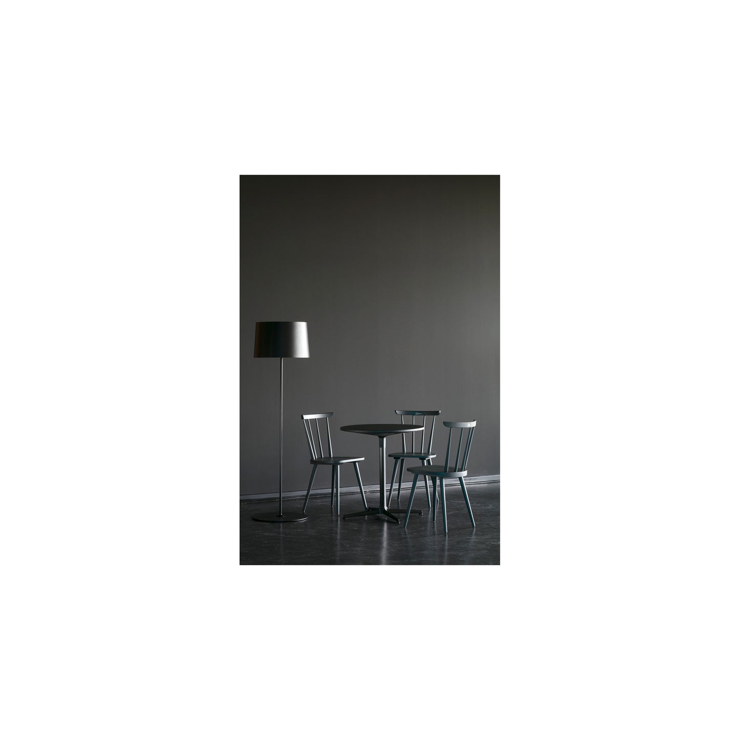 Twiggy Lettura Floor Lamp with Polycarbonate & Coated Metal