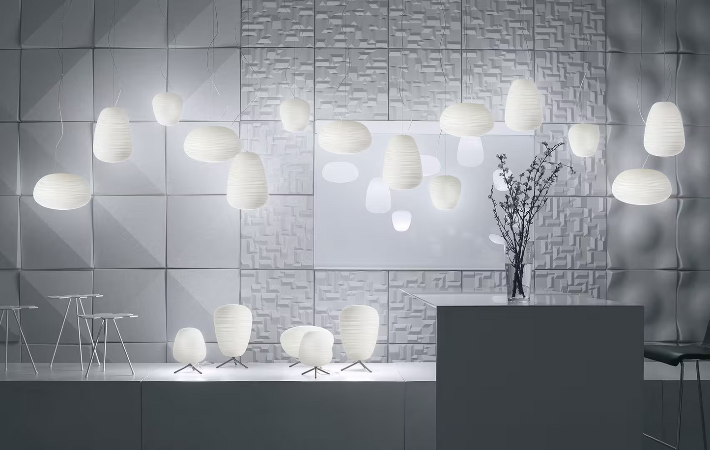 Rituals 1 On/Off Satin Glass Table Lamp with Coated Metal