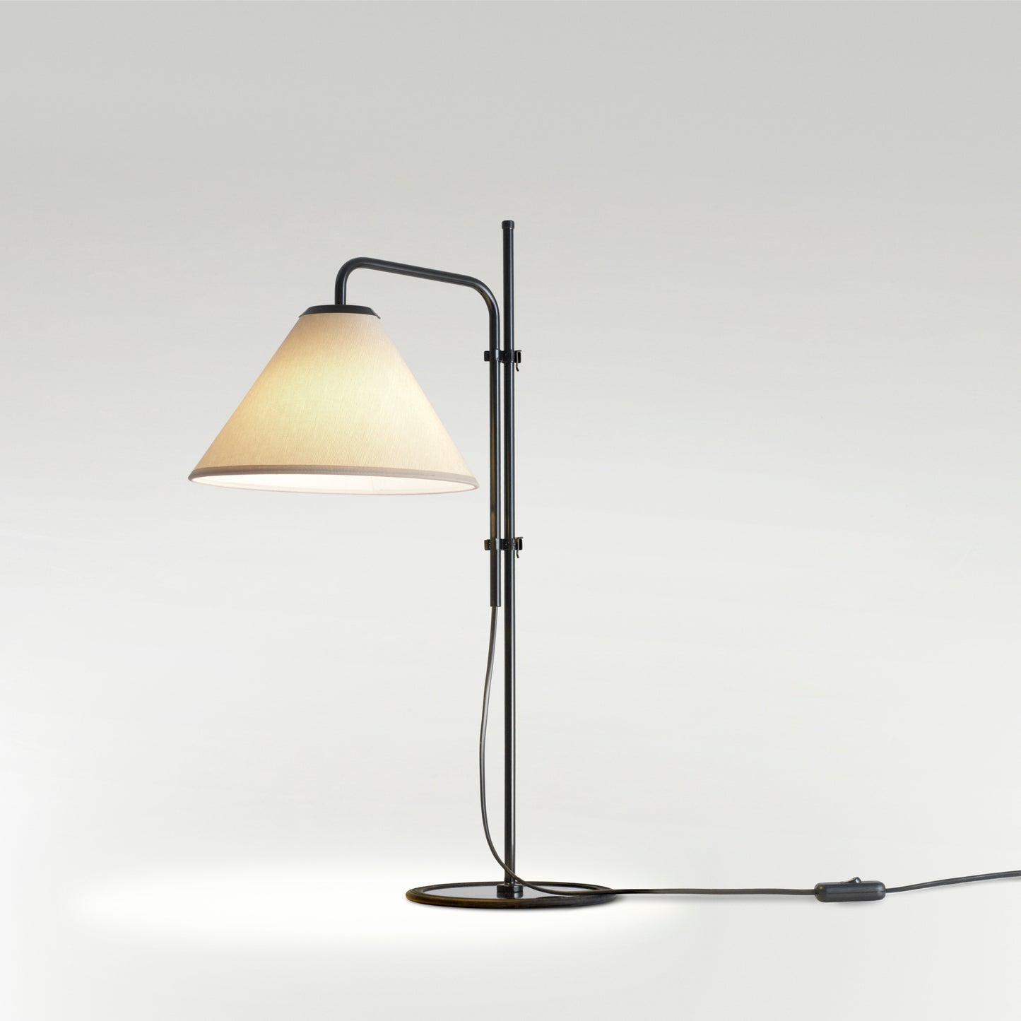 FuniculÃ­ S Fabric Adjustable Table Lamp