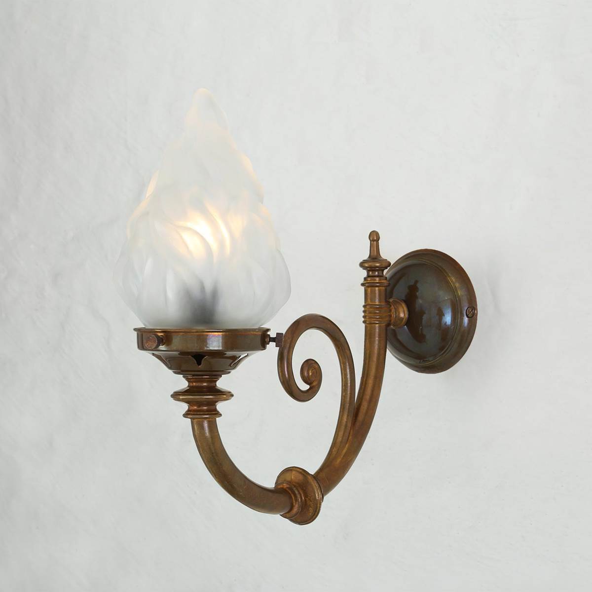 Mullan Lighting Darwin Wall Light