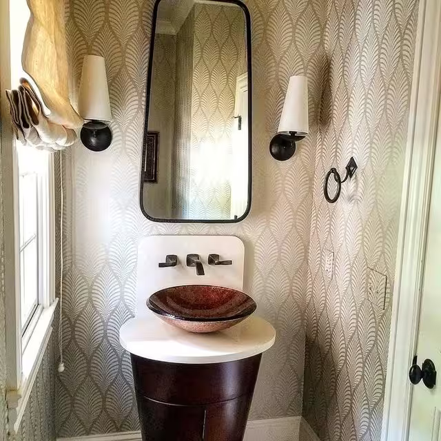 Fontaine Single Wall Light