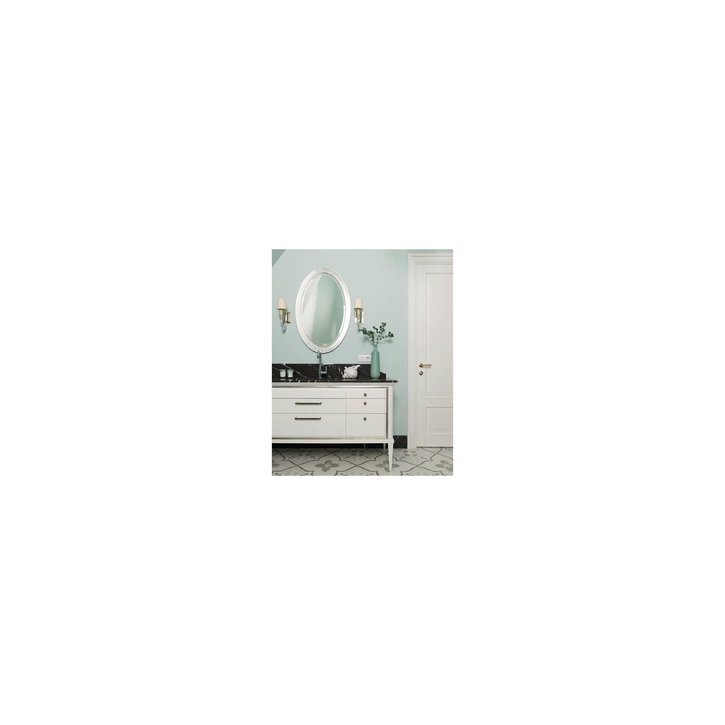 Vivian Single Wall Light