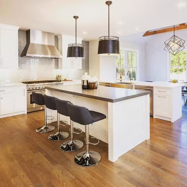 Bryden Medium Round Pendant