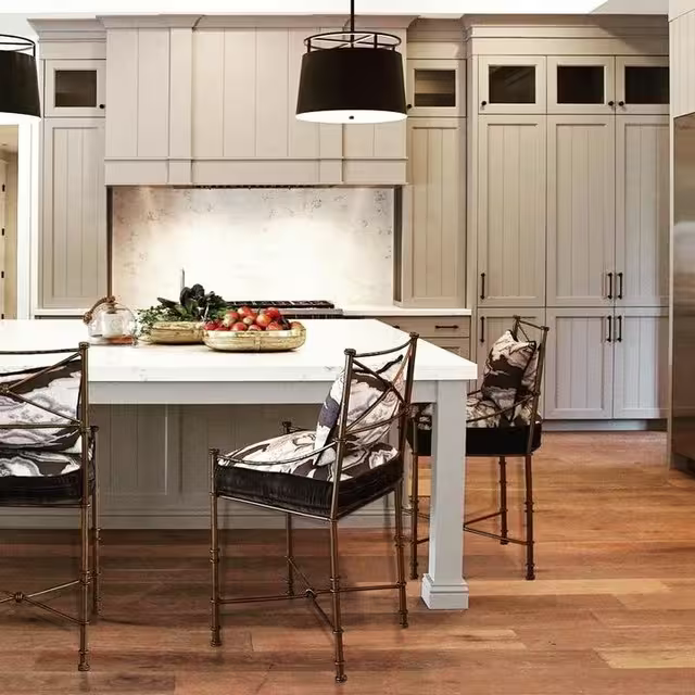 Bryden Medium Round Pendant