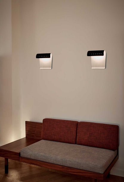 Biny Curve LED Wall Light White & Black