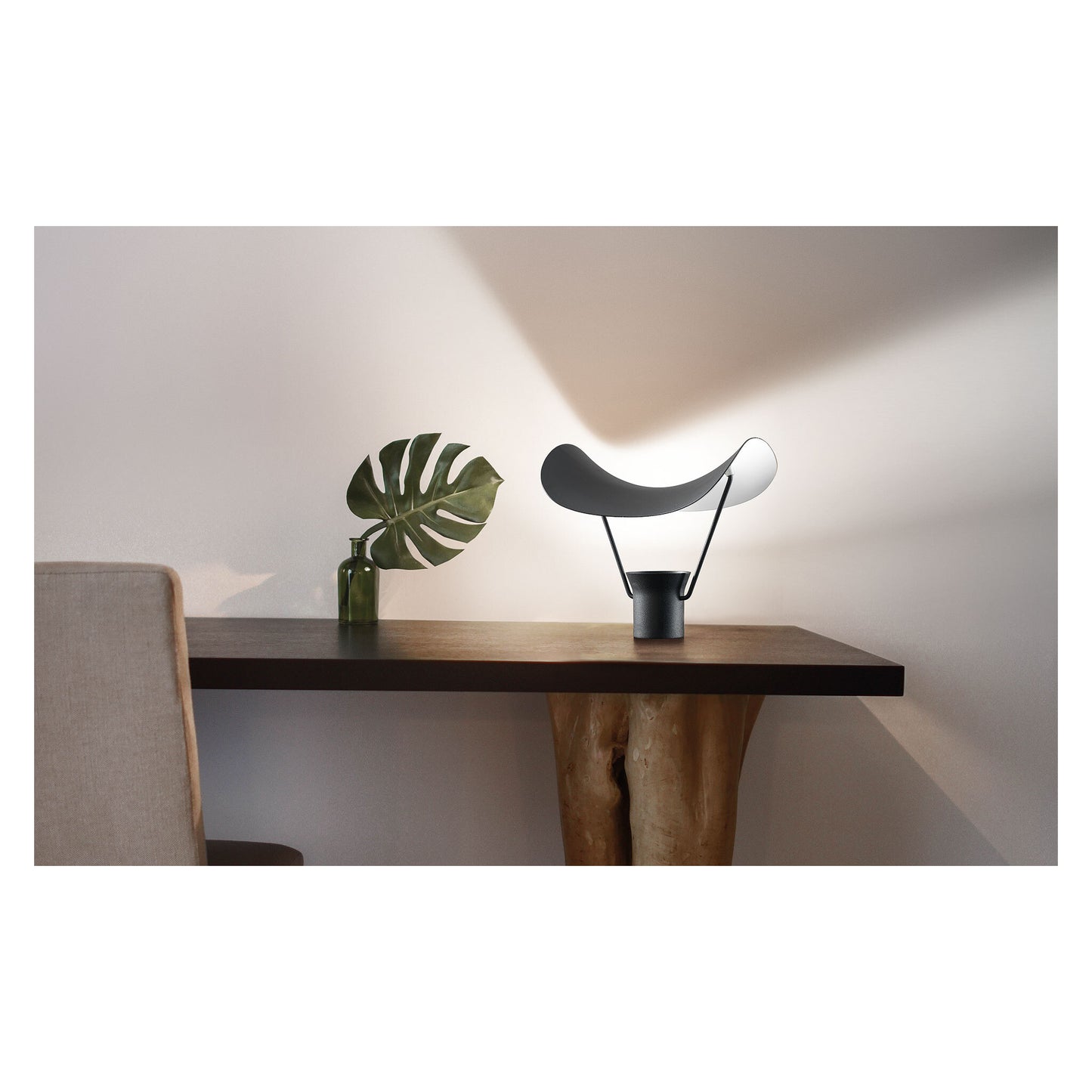 Vollee TL LED Table Lamp