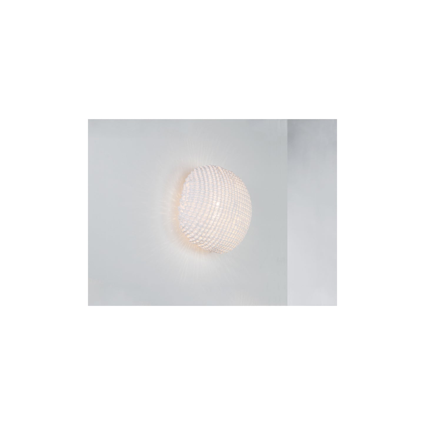 Tati Medium LED Wall Light