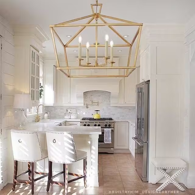 Darlana Medium Wide Pendant Lantern