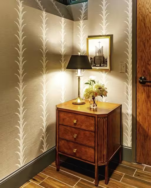 Dorchester Club Table Lamp