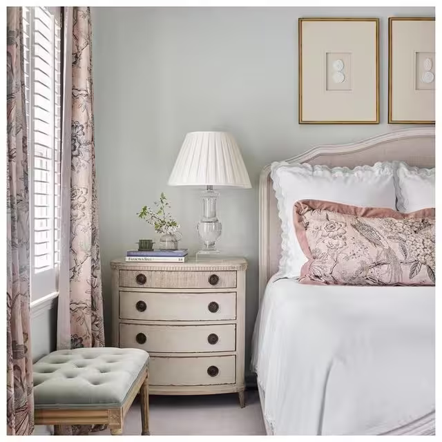 Balustrade Round Table Lamp Crystal