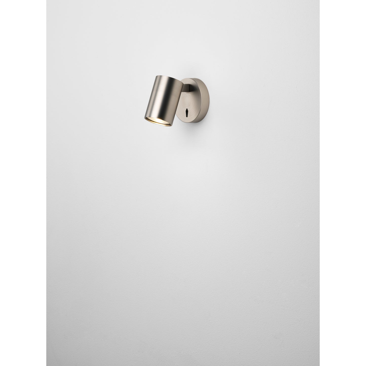 Ascoli Switched Single Wall Spotlight