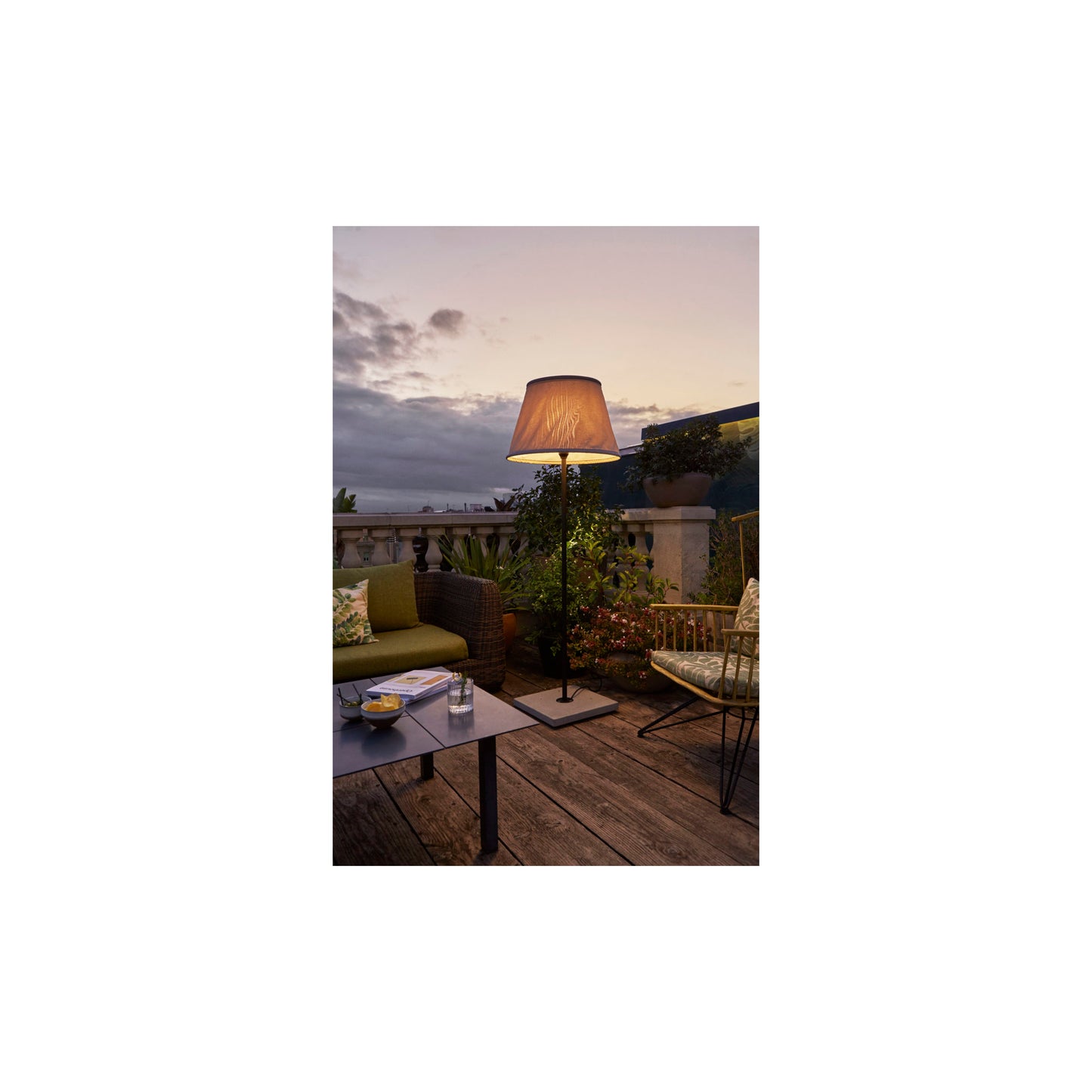 TXL 2019 205 Outdoor Floor Lamp