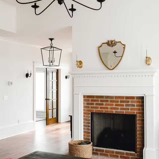 Grosvenor House Single Wall Light