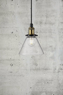 Disa Single Pendant