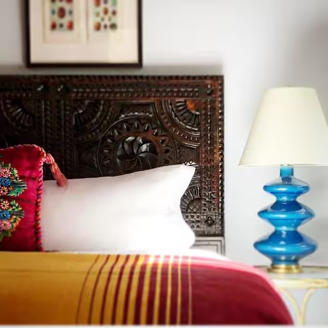 Smith Medium Table Lamp