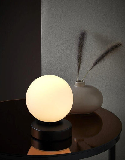 Lilly Table Lamp