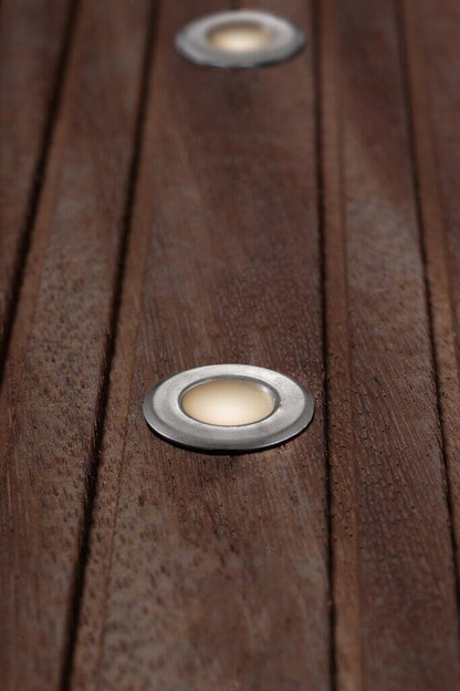 Une 6-Kit Outdoor LED Recessed Light