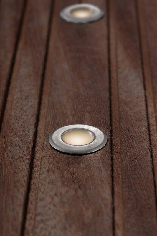 Une 6-Kit Outdoor LED Recessed Light