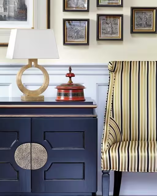 Ring Form Table Lamp