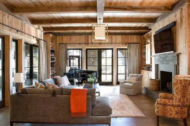 Caged Medium Pendant Lantern