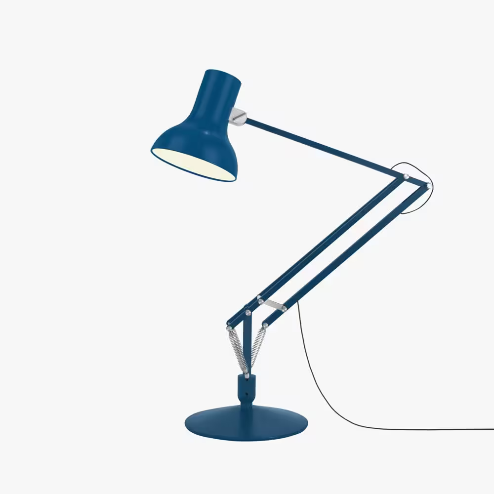 Type 75 Giant Desk Lamp