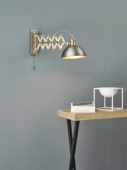 Governor Single Extendable Wall Light