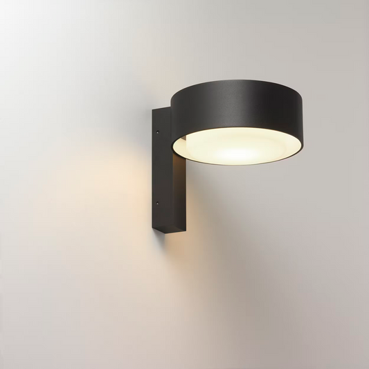 Plaff-On! A IP65 Outdoor LED Wall Light Black