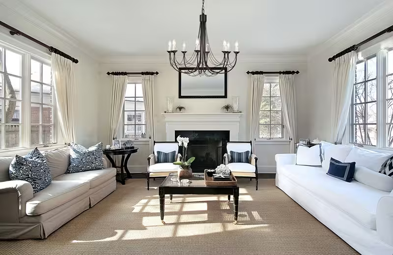 Carisbrooke 8-Light Chandelier