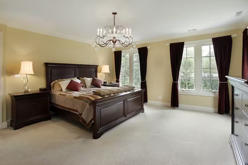Lunetta 8-Light Chandelier