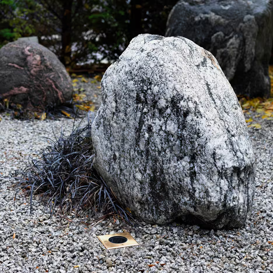 Gramos Square Ground Light