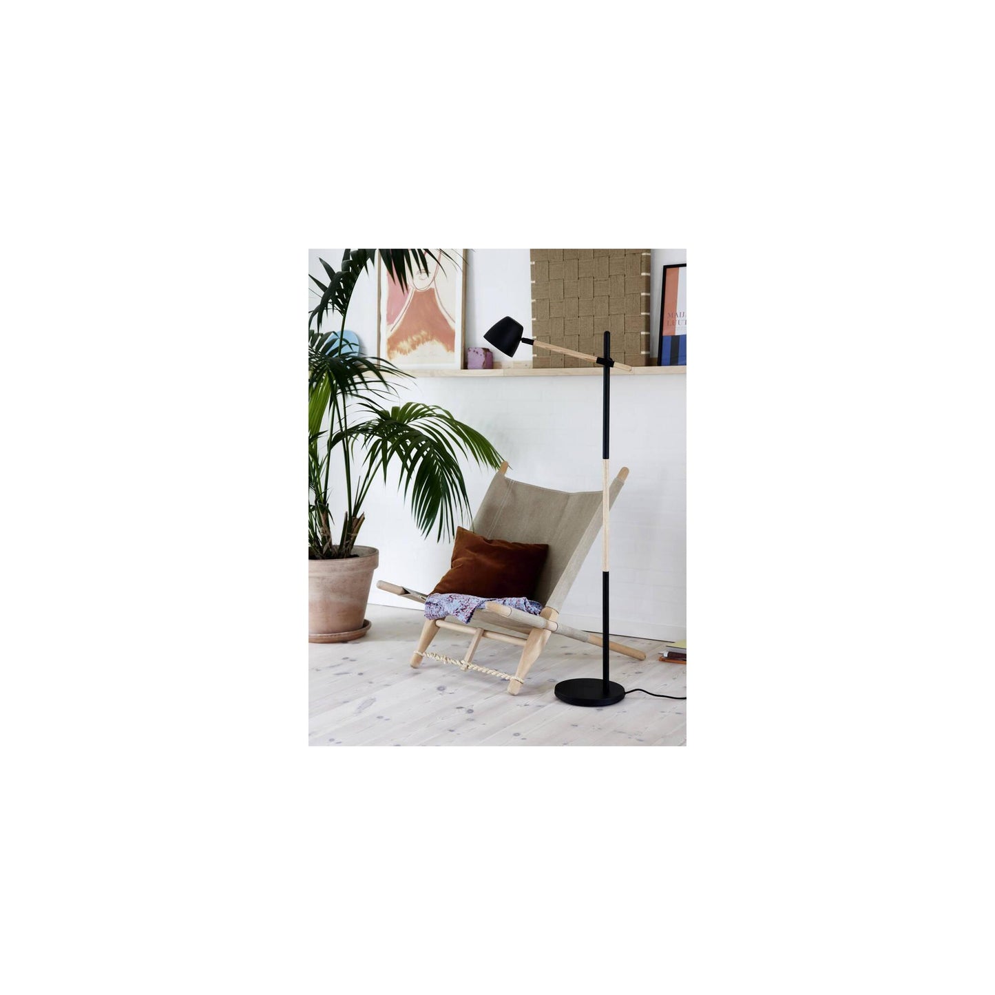 Theo Floor Lamp Black & Wood