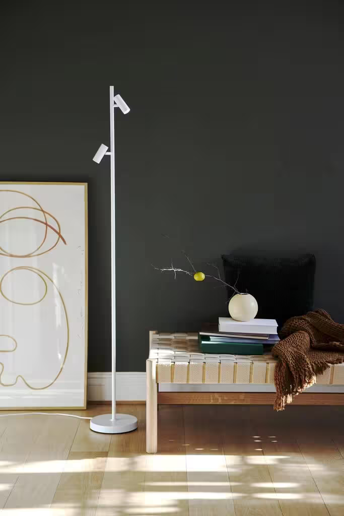 Omari LED Floor Lamp
