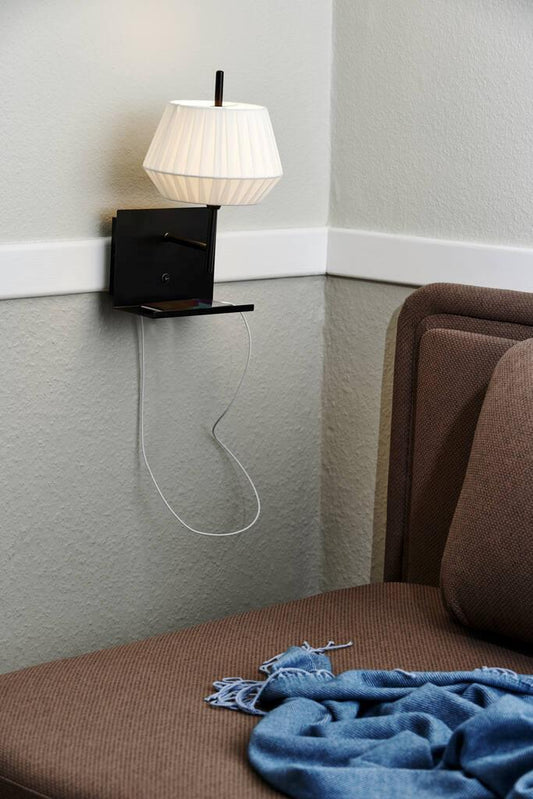 Dicte Wall Light