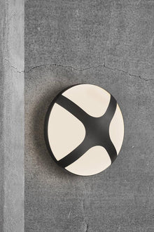 Cross 25 Outdoor Wall Light