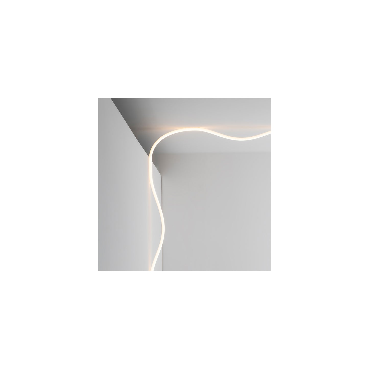 La linea LED Wall/Ceiling/Floor Lamp White