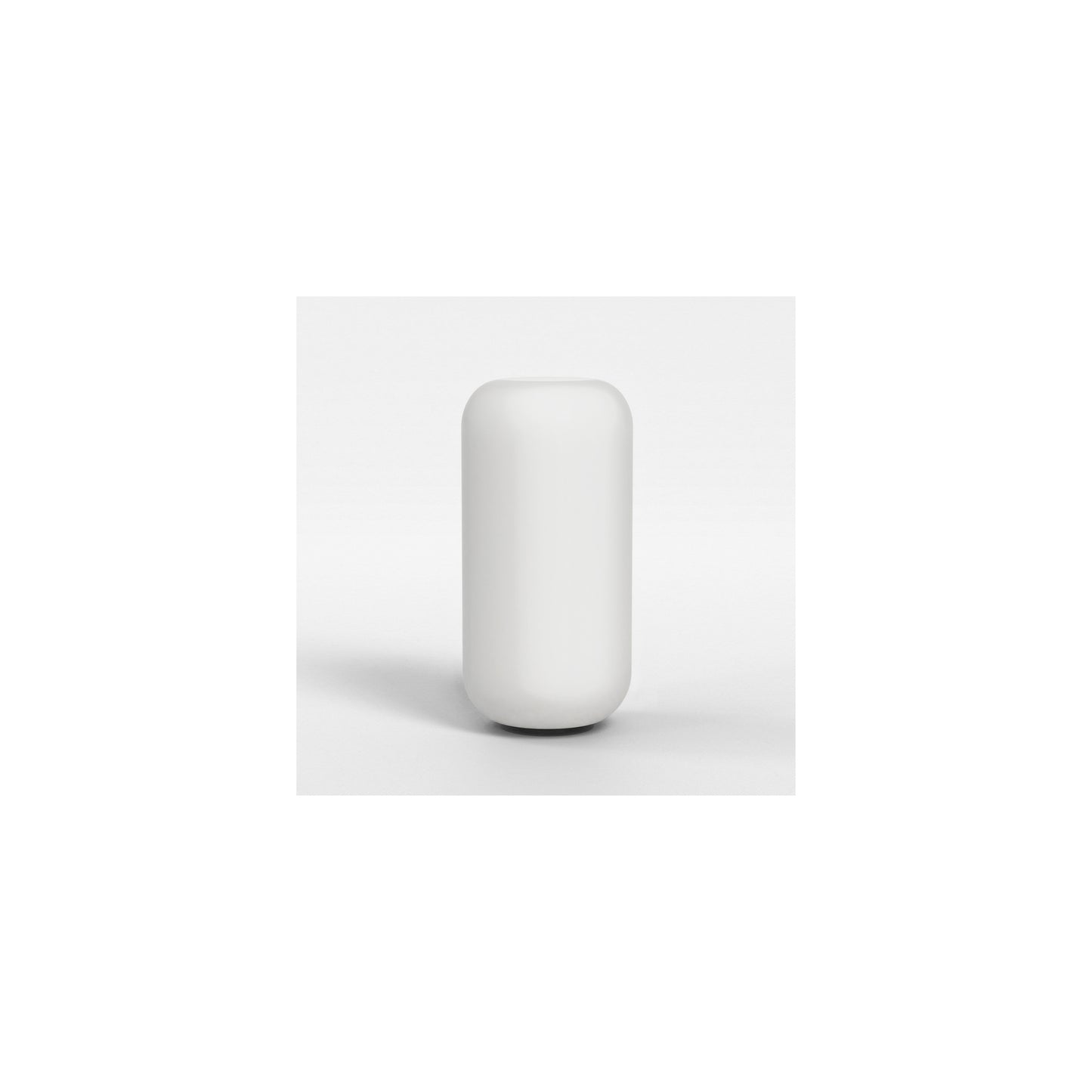 Tacoma Reed Glass in White