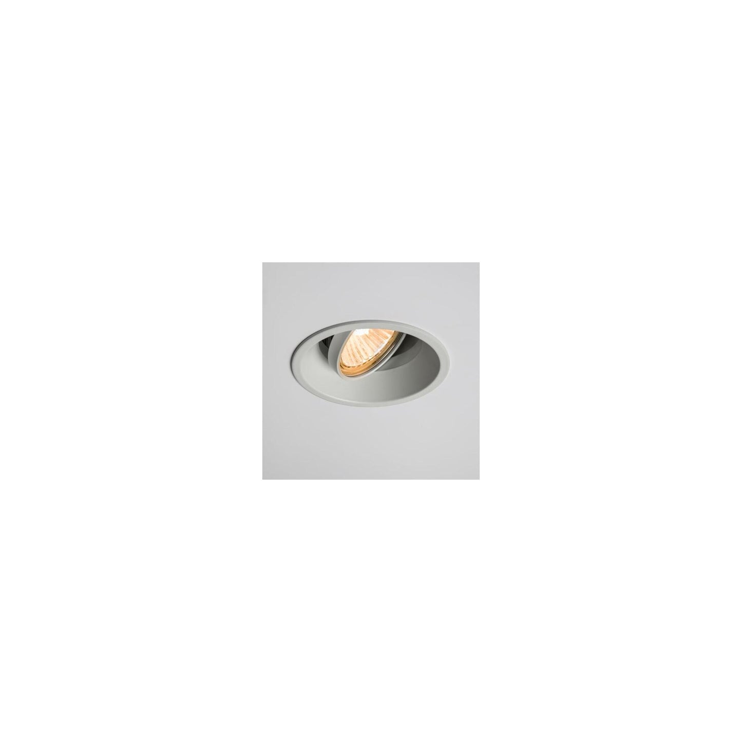 Minima Round Adjustable Recessed Downlight