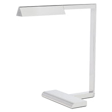 Visual Comfort Dessau 16 Table Lamp