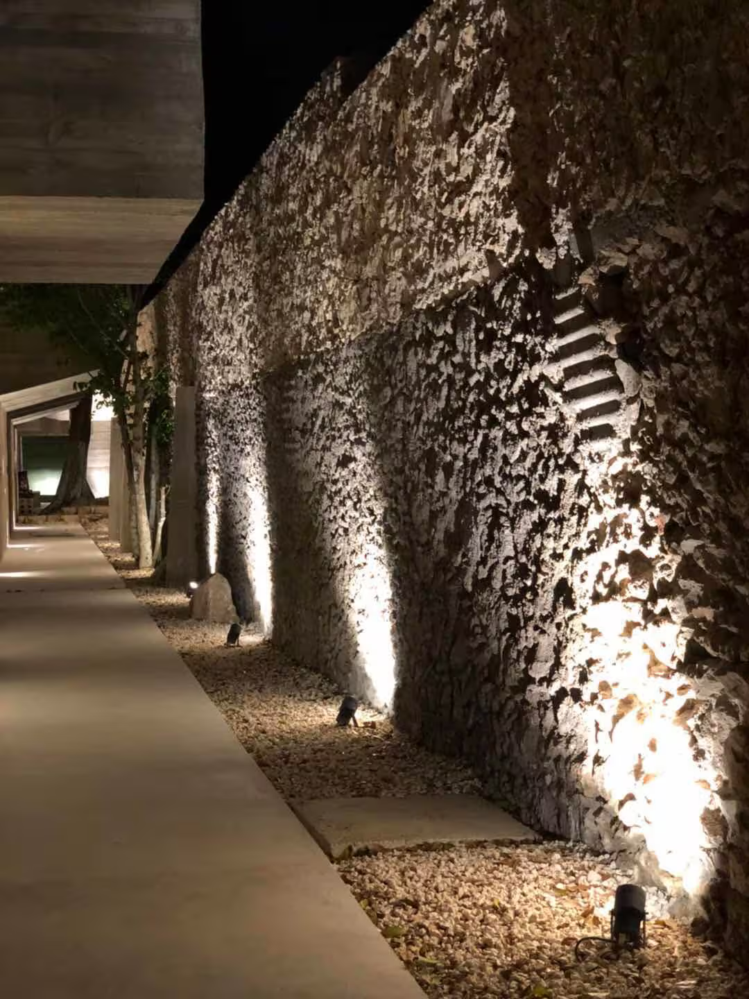 Pictor Ground Surface Mounted