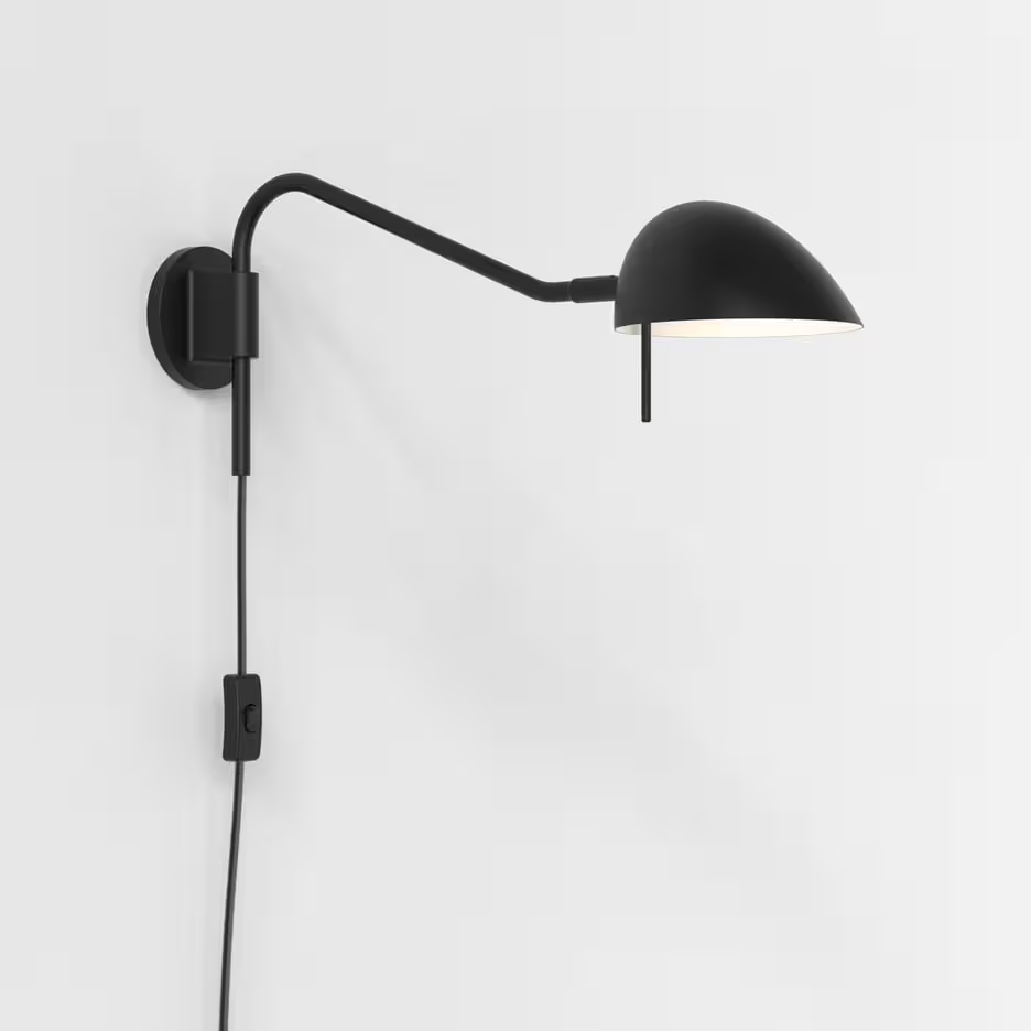 Serge Plug-In Wall Light