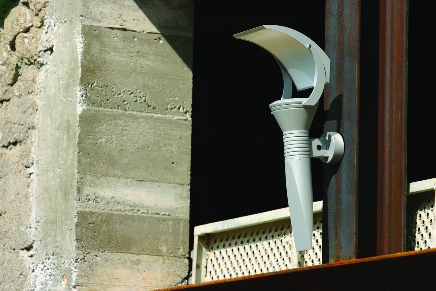 Olympic 3 Model 1 Wall Fitting E27 PAR 30