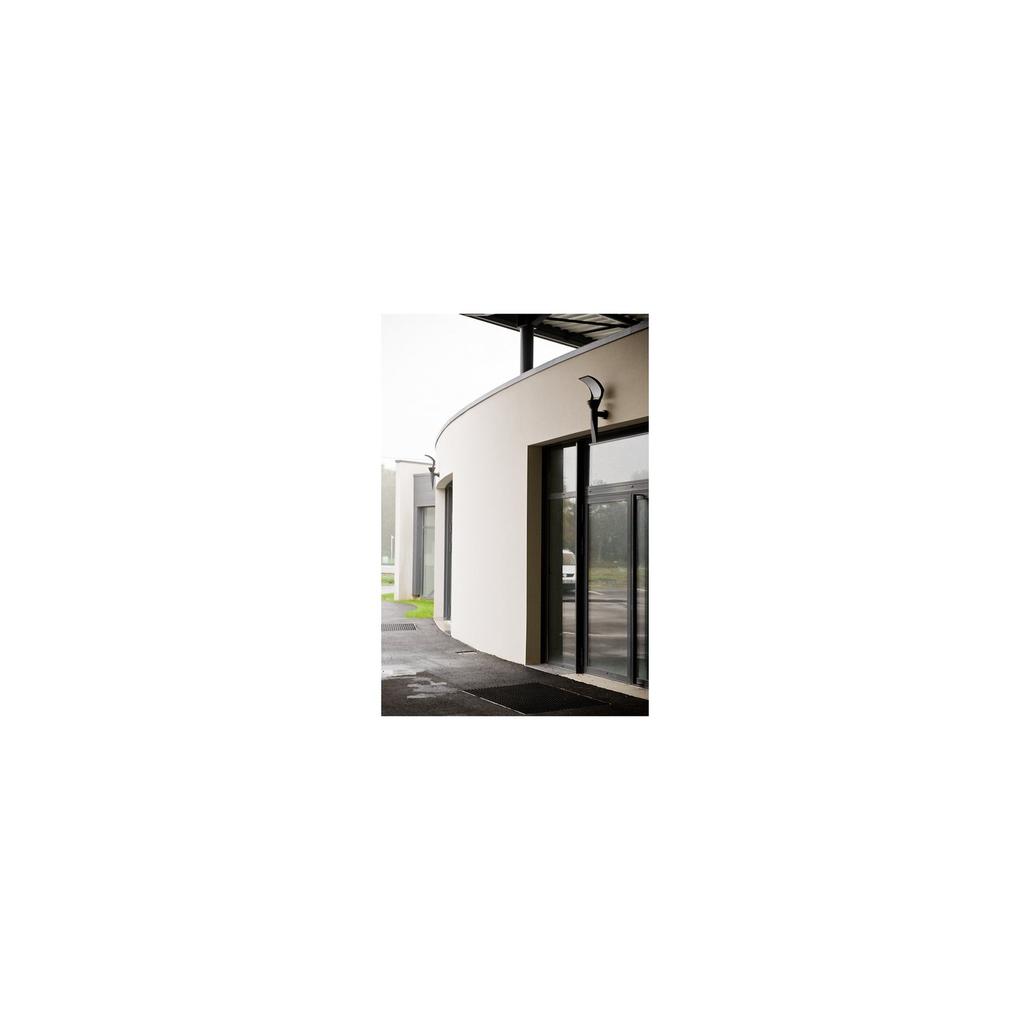 Olympic 3 Model 1 Wall Fitting E27 PAR 30 with Frosted Tempered Glass Diffuser