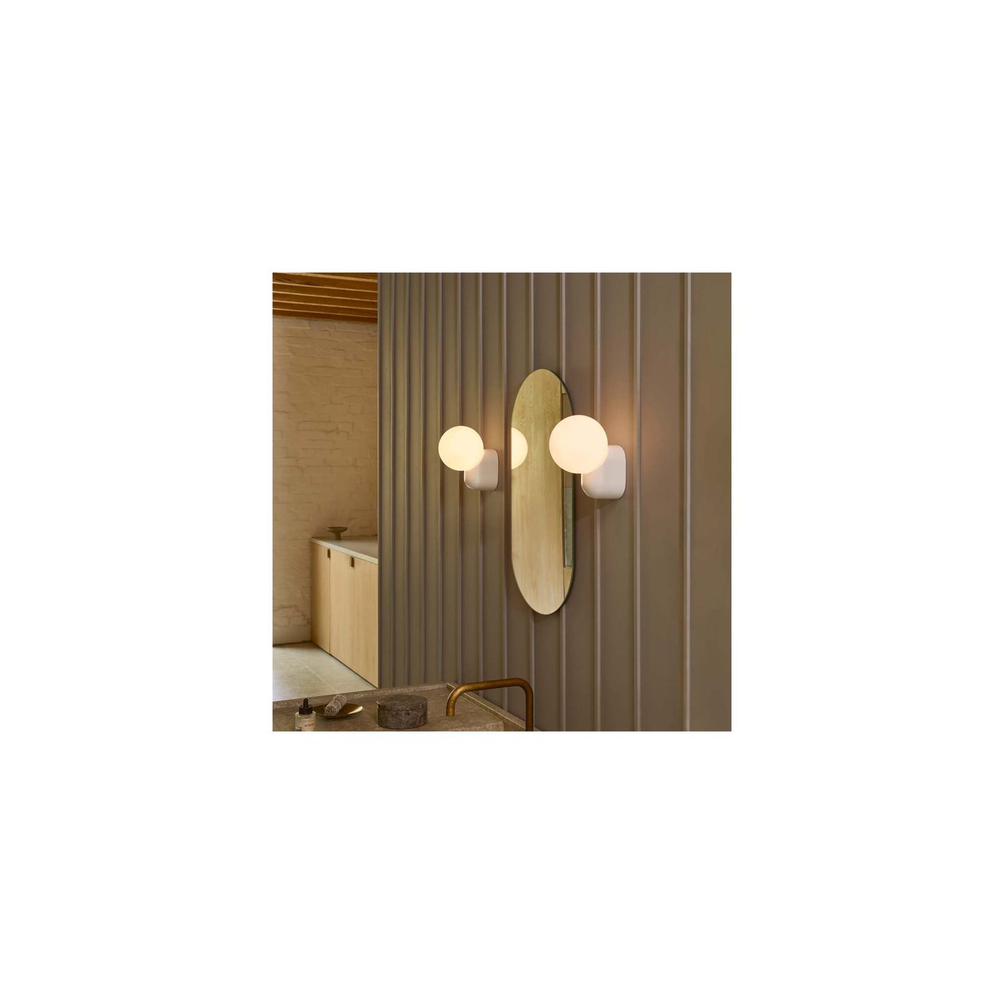 Lyra Wall Single Light in Gloss Glaze White