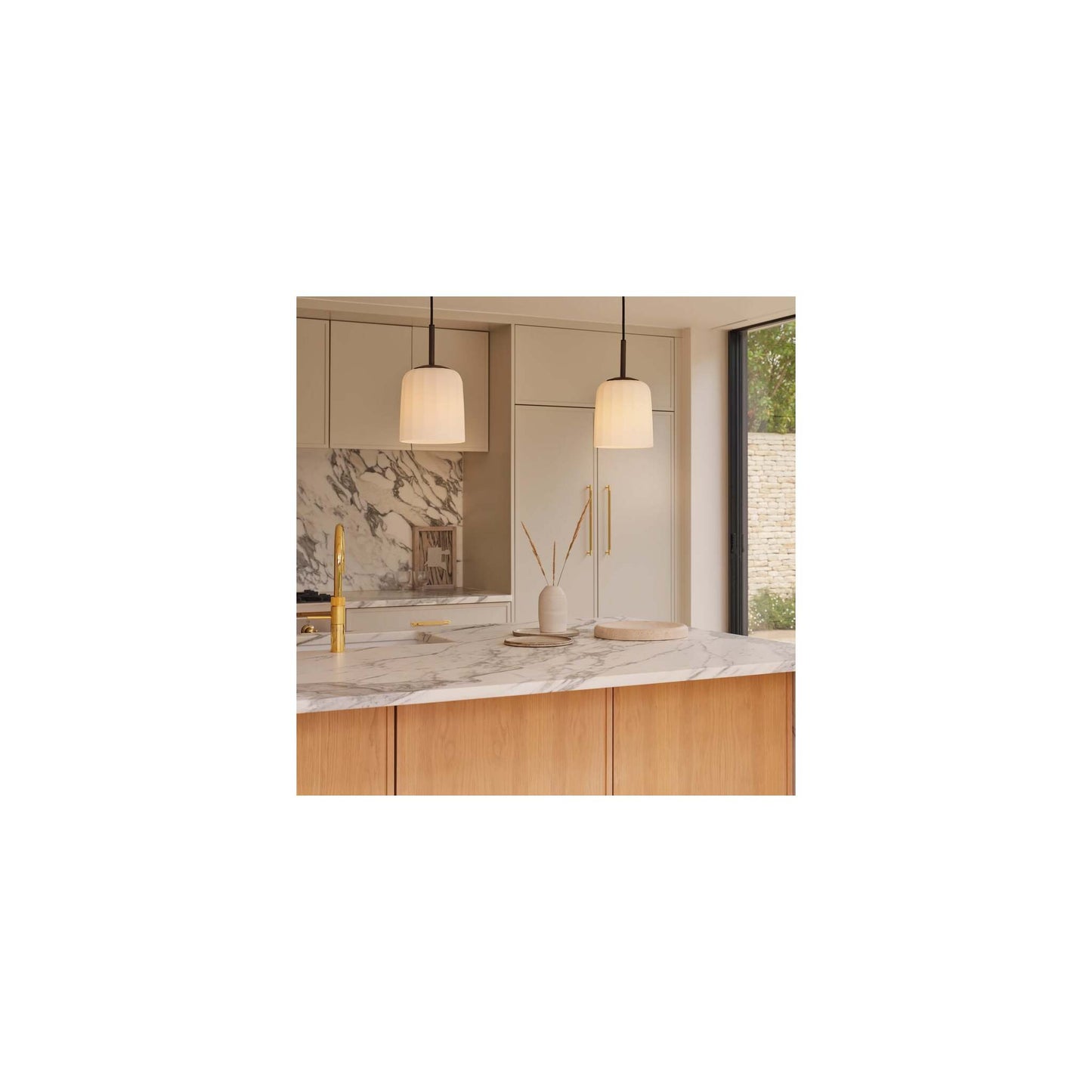 Veo 180 Pendant in Bronze
